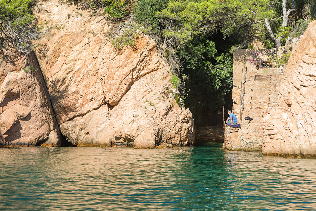 Cala d'es Cranc, Cala del Peix i Cala dels Mussols